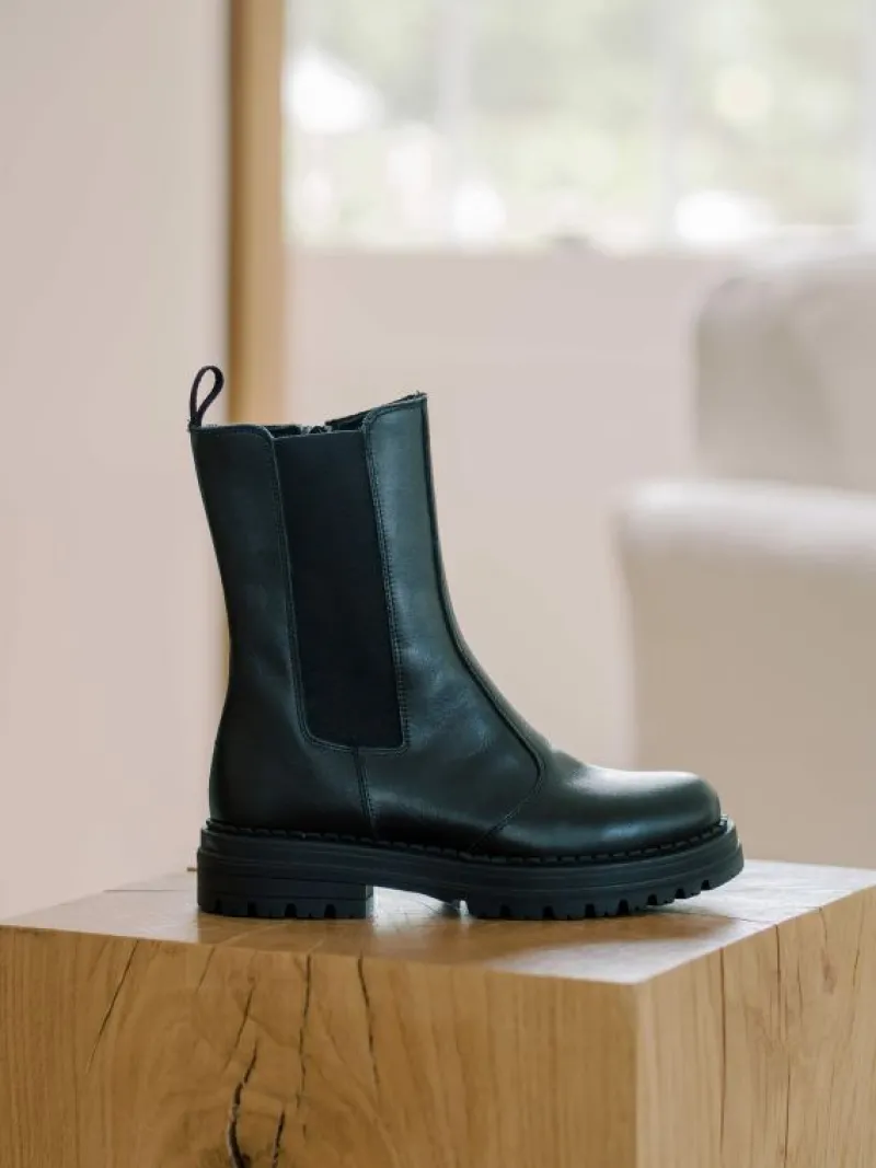 La Coqueta Girls Boots | Girls Shoes/Girls Boots^Black Leather Girl Isabel Boots