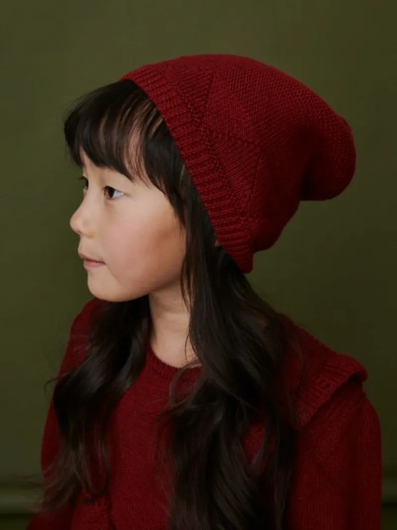 La Coqueta View All | Hats & Scarves^Burgundy Merino Kids Bobble Hat