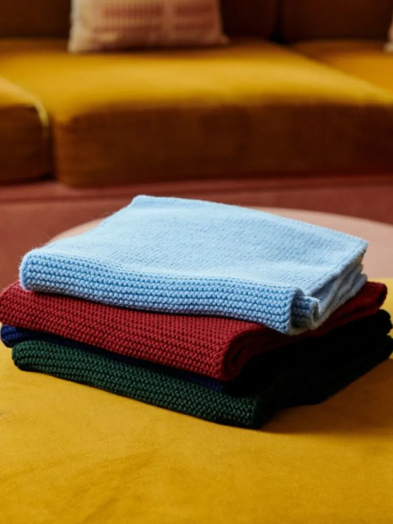 La Coqueta View All | Hats & Scarves^Burgundy Merino Kids Snood